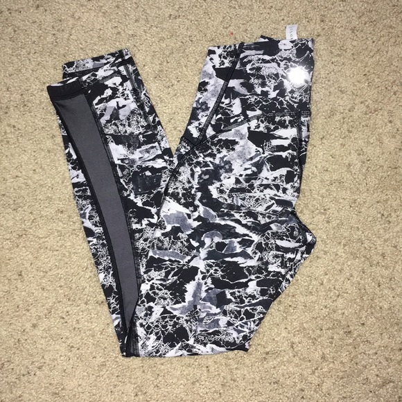 lululemon athletica Pants - Lululemon Iced Black and White, Wunder Under III